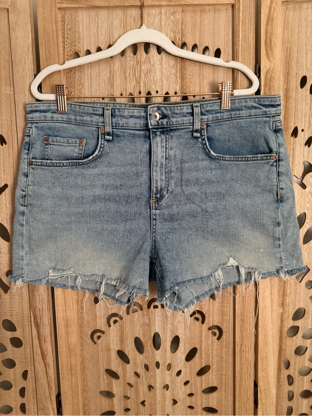 rag & bone Dre Low-Rise Denim Shorts | Size 32